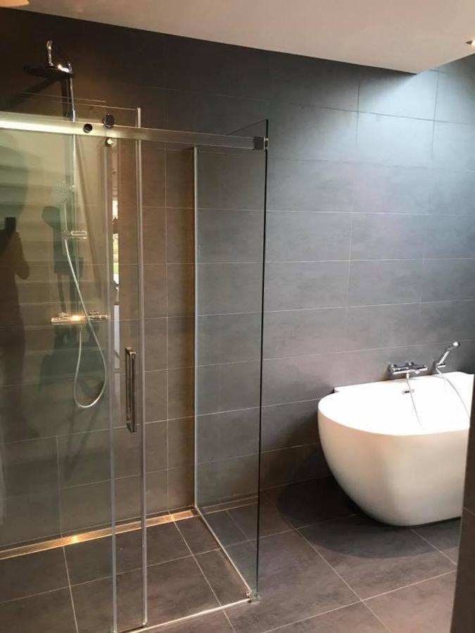 De Beurs Apartment ฮอลลุม ภายนอก รูปภาพ